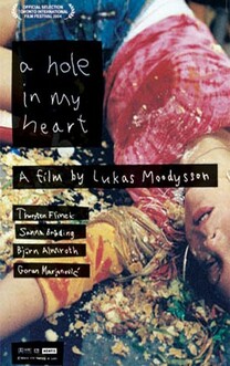 O gaura in inima mea (2004)